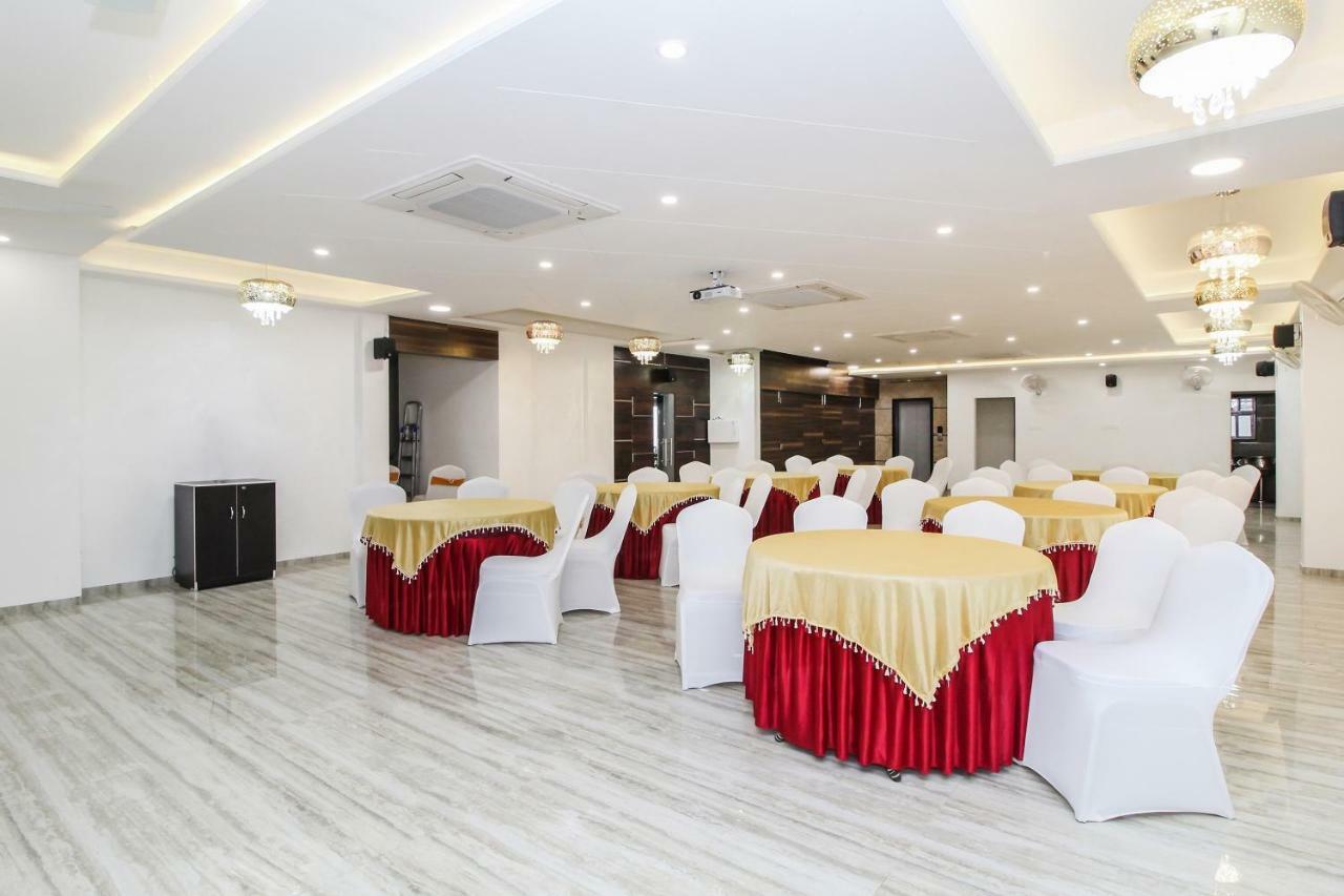 Capital O 40833 Maharaja Hotel & Restaurant Kashipur エクステリア 写真